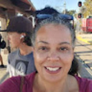 Meet your Posher, Cassandra